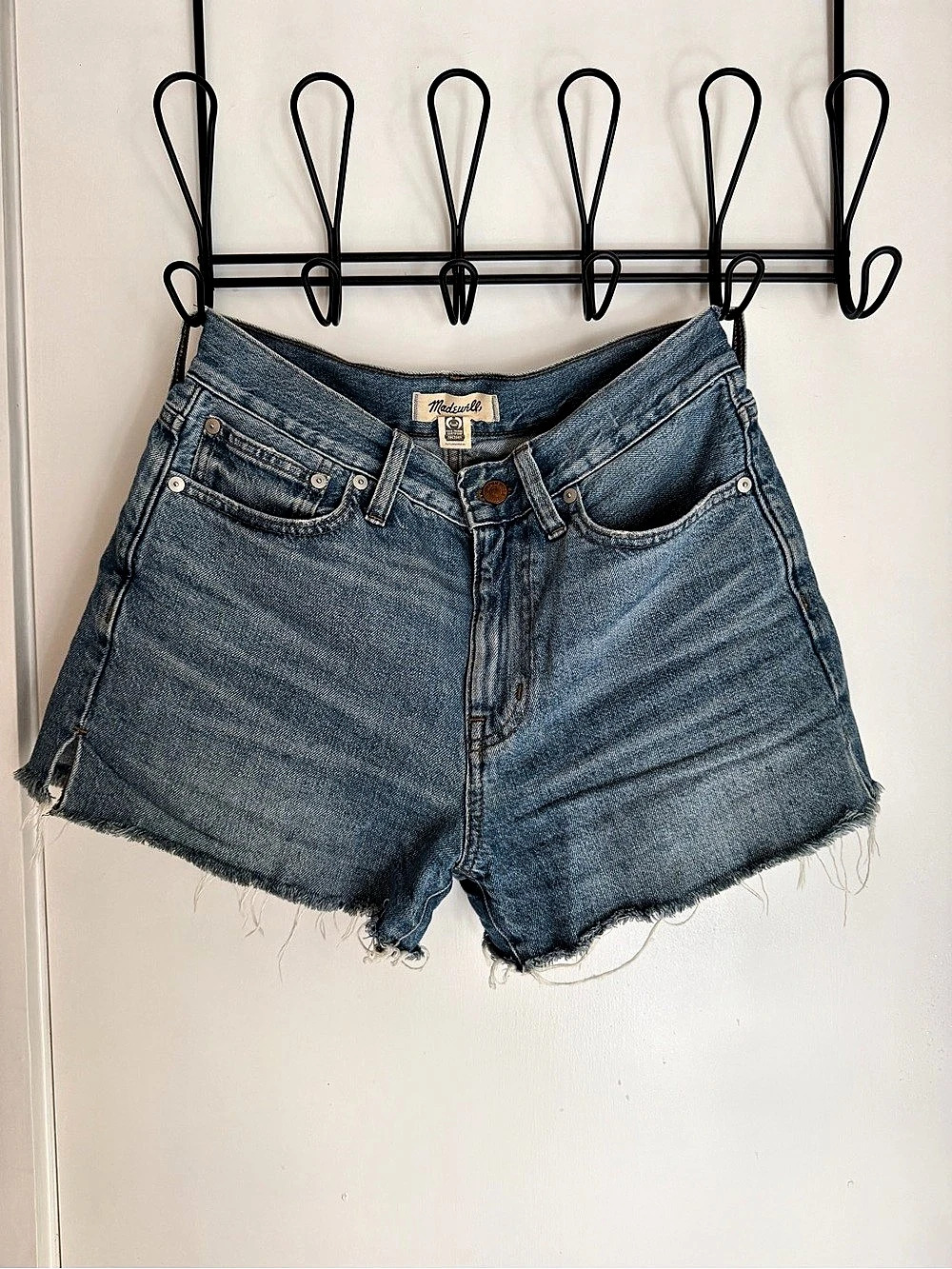 Madewell Relaxed Denim Shorts in Blue Waist 25